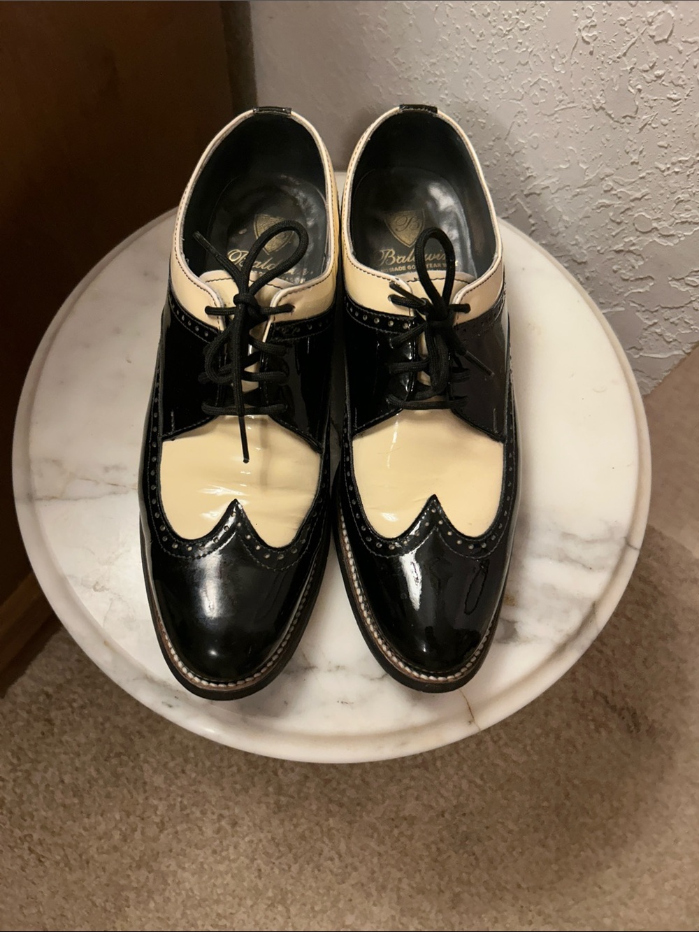 Baldwin Two-Tone Black and Cream Wingtip Oxfords. Women 9. Great shape!